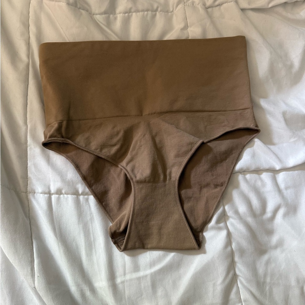 YITTY Tan High-Waisted Briefs NWOT